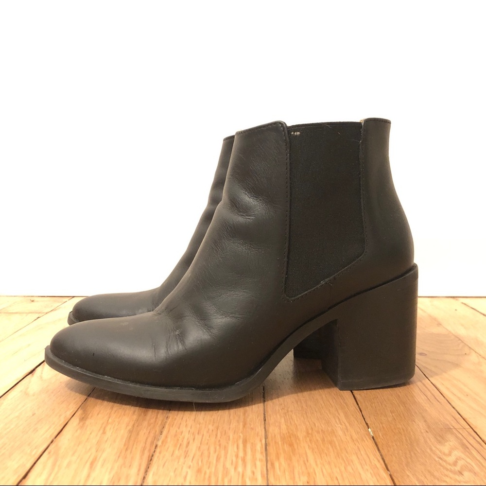 Nisolo Commuter Chelsea Boots